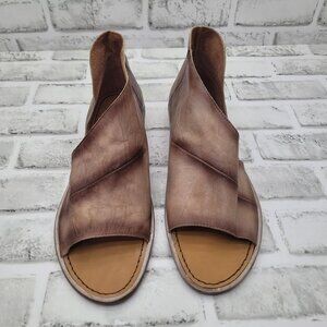 NWOB Free People Mont Blanc Tan Leather Open Toe Sandals Size 41 EU / 10 US